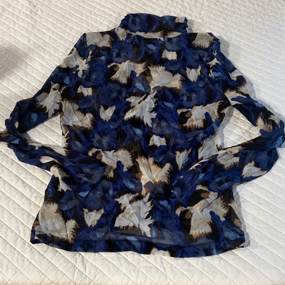 White House Black Market Tops - White House Black Market Blue and White Floral Blouse